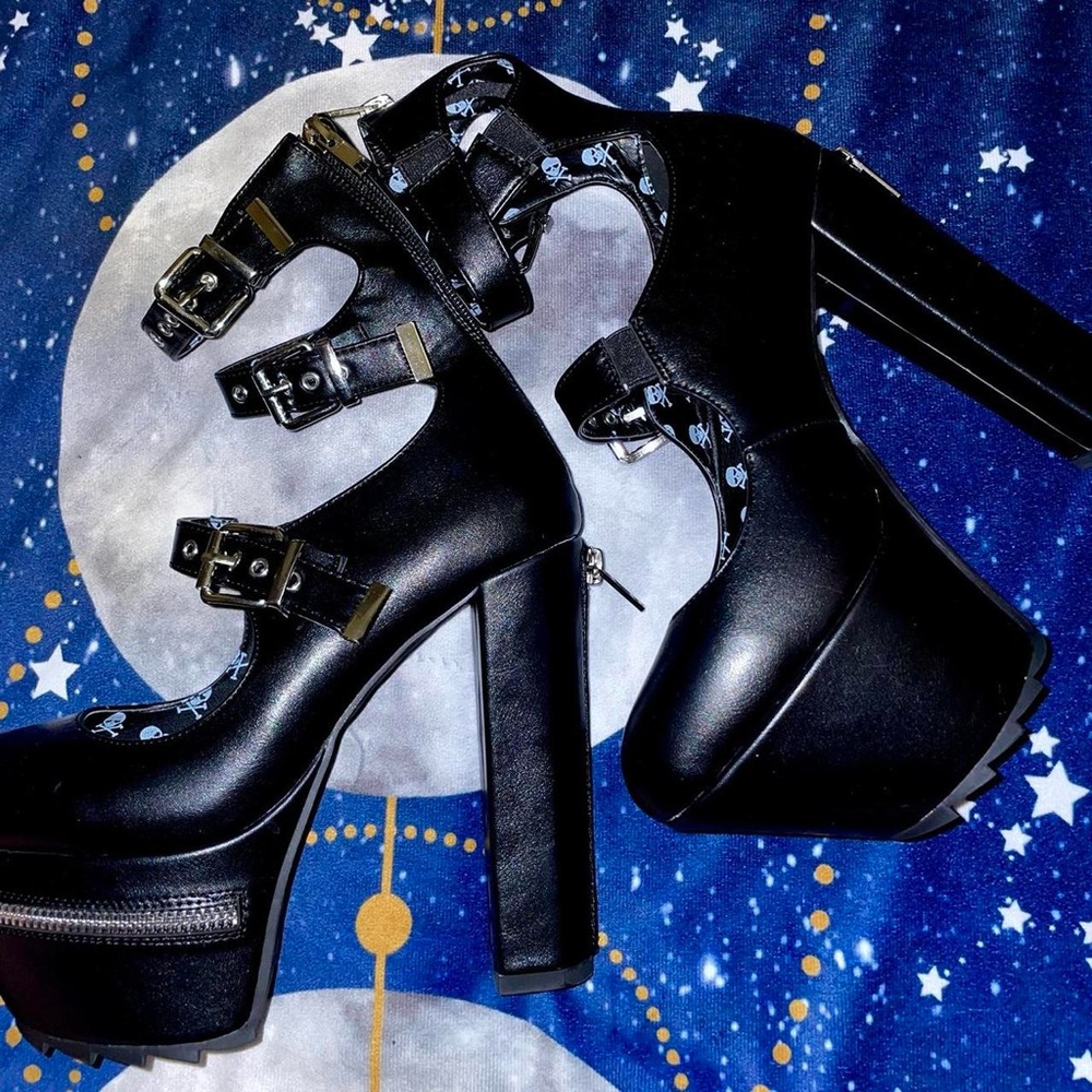 Lamoda Party Baby Platform heels